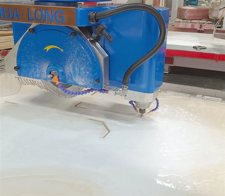 ماكينة CNC لقطع وتشكيل الحجر بخمسة محاور factory